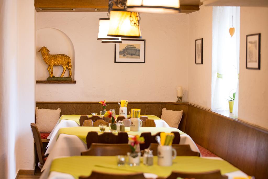 Gasthof Zum Lamm Hotell Garmisch-Partenkirchen Exteriör bild