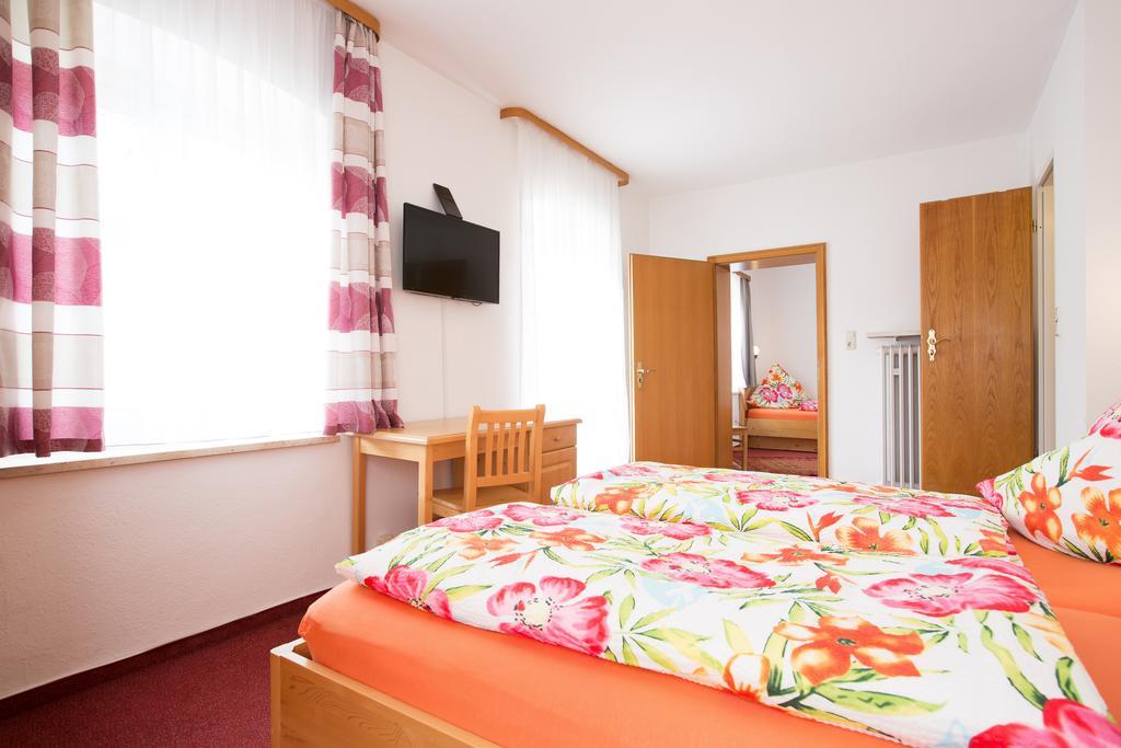 Gasthof Zum Lamm Hotell Garmisch-Partenkirchen Exteriör bild