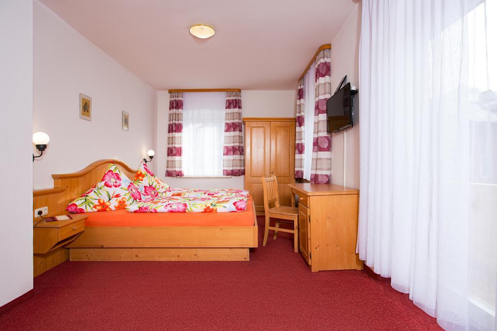 Gasthof Zum Lamm Hotell Garmisch-Partenkirchen Rum bild